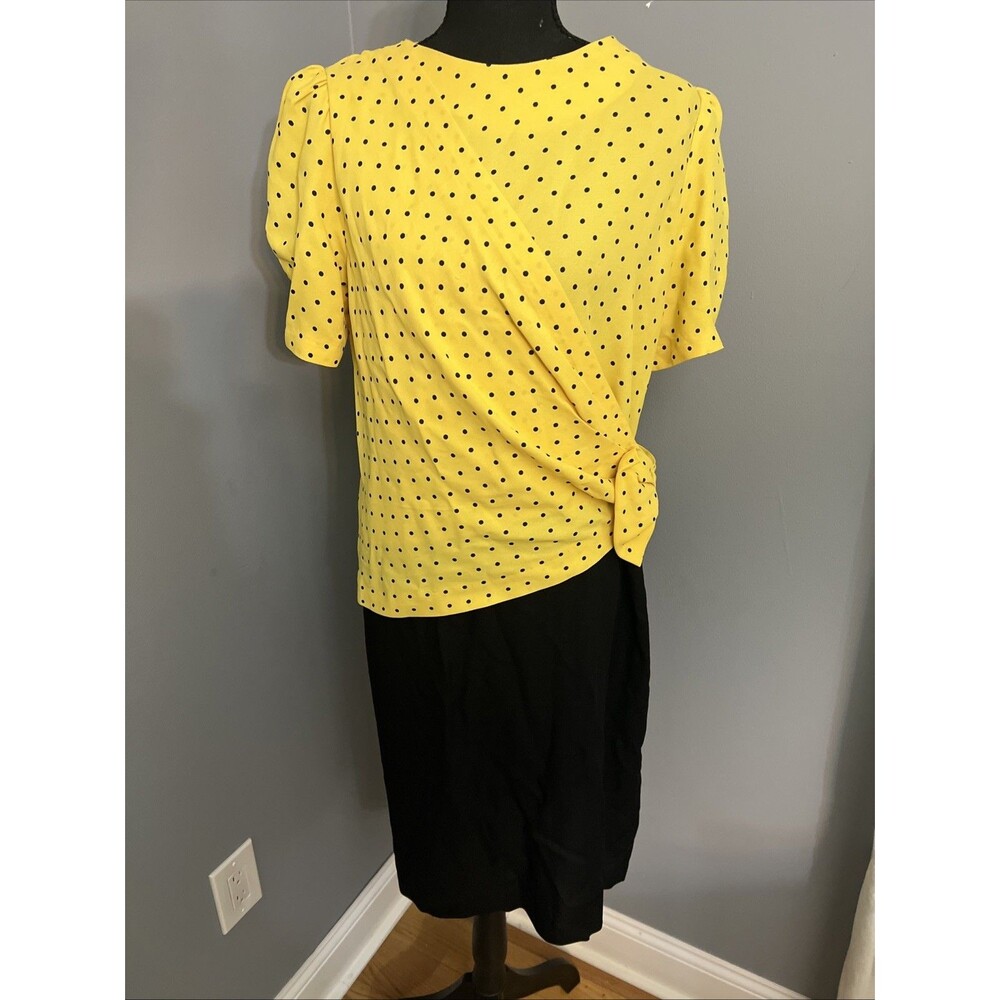 1980's︱Yellow and Black︱Polka Dots︱Wrap around Bow︱Medium︱Vintage Dress